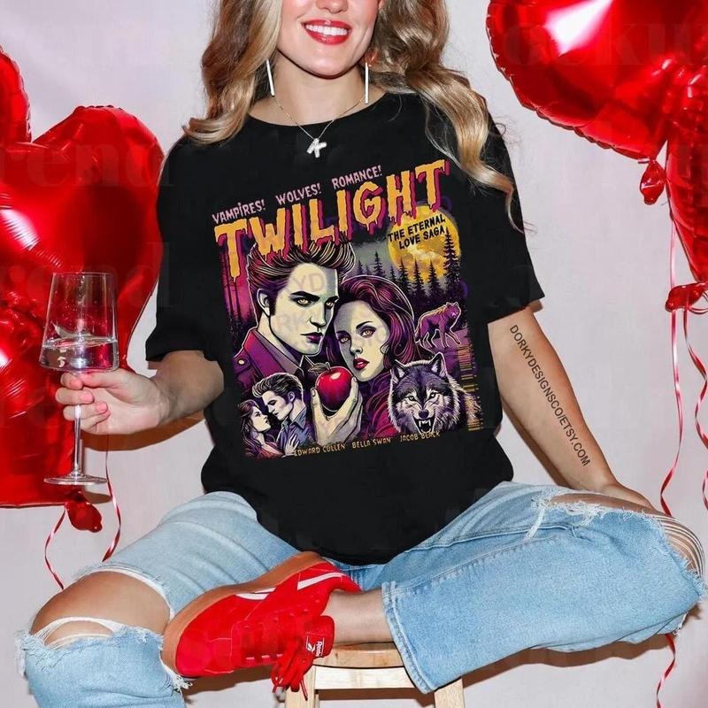 Twilight Shirt Limited Vintage T-Shirt, Oversized Unisex T-shirt Twilight Fans Homage T-shirt, Gift For Book Lover...