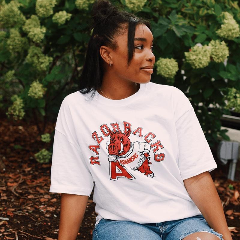 UNIVERSITY OF ARKANSAS VAULT LEANING HOG T-SHIRT Hoodie, Sweatshirt | HypeDripTees.com