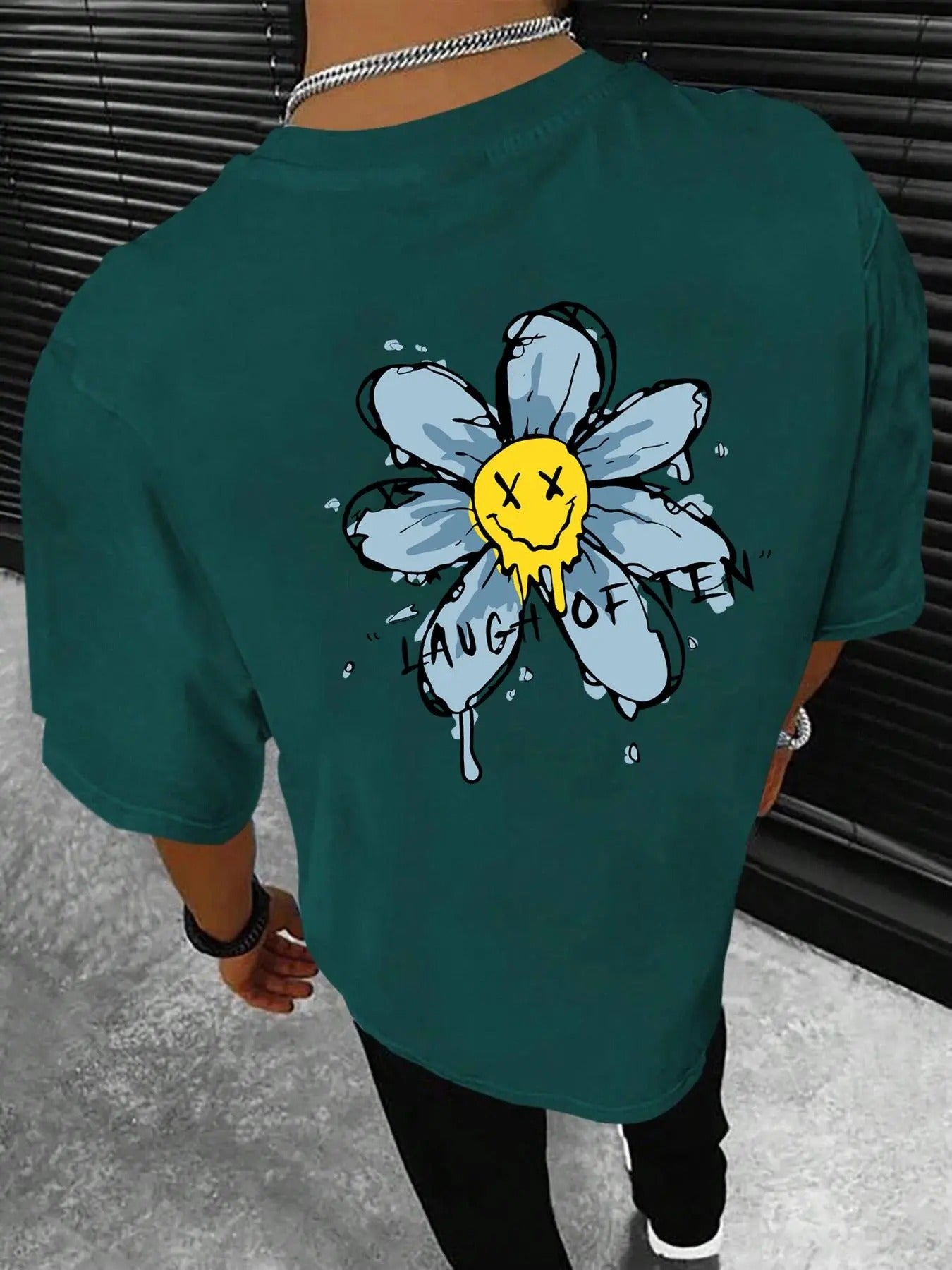 Unisex Regular Fit Cartoon Flower Print Round Neck Tee, Casual Short Sleeve T-shirt for Daily Wear, Street Fashion Men's...