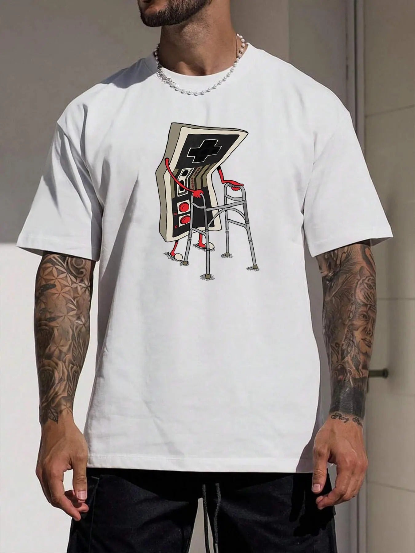 Unisex Regular Fit Cartoon Game Console Print Round Neck Tee, Casual Short Sleeve Crew Neck T-shirt for Summer, Fashion...
