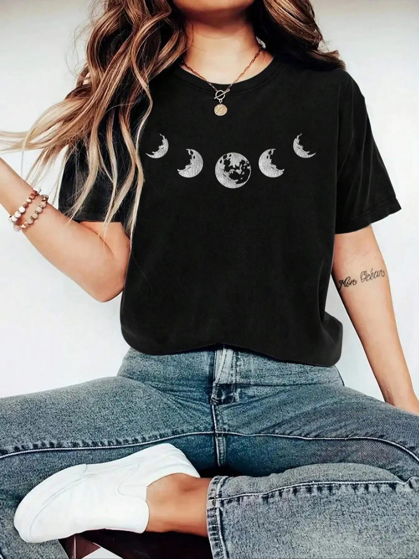 Unisex Women's Moon Print Round Neck Tee, Fashion Casual Comfort Short Sleeve T-Shirt for Daily Holiday Outdoor Wear,...