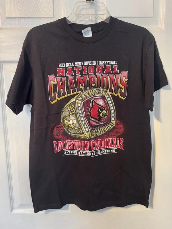 University Of Louisville 2013 NCAA Unisex T-shirt Sweatshirt Hoodie 19 | HypeDripTees.com