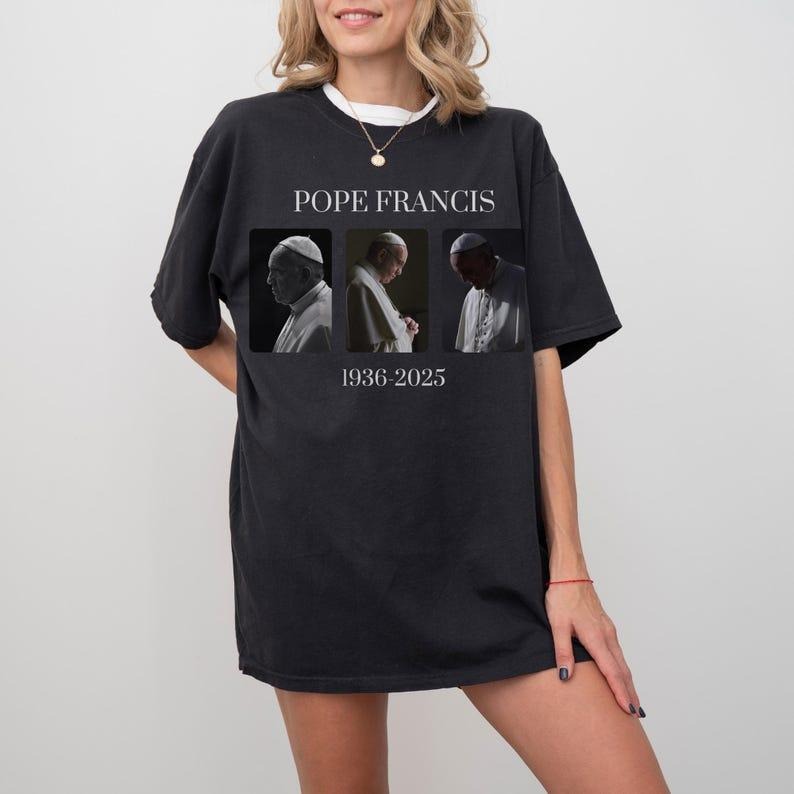 Vinrage RIP Pope Francis T-Shirt, Vatican Catholic Tee, Religious Gift T-Shirt Hoodie, Sweatshirt | HypeDripTees.com