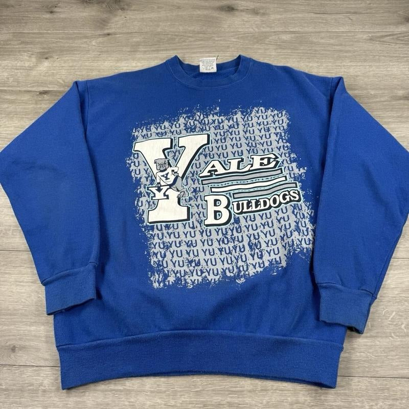Vintage 90s Yale University Bulldogs  Unisex T-shirt Sweatshirt Hoodie 44 | HypeDripTees.com