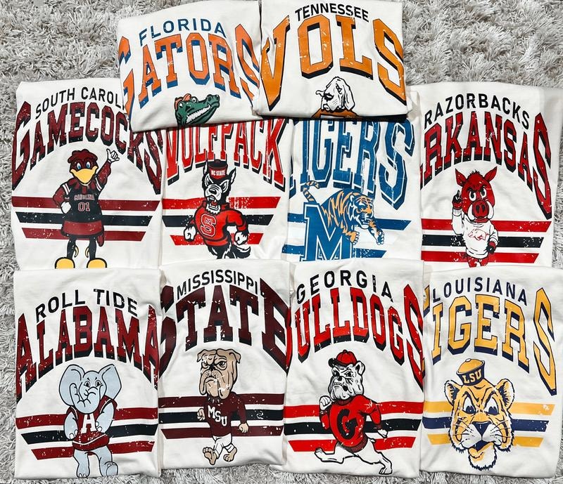 Vintage College NCAA Vintage All Teams NCAA Classic Sport Gif Sport Gif Fan Buccaneers Shirt Cotton Menswear T-Shirts, Hoodie, Sweatshirt