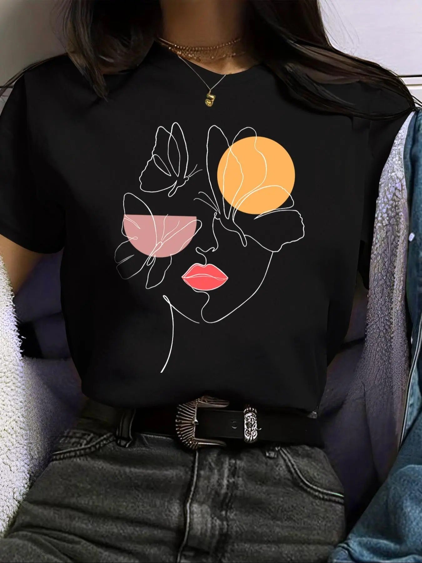 Women's Butterfly & Figure Print Round Neck Tee, Trendy Casual Short Sleeve T-Shirt for Daily Wear, Ladies All Seasons...