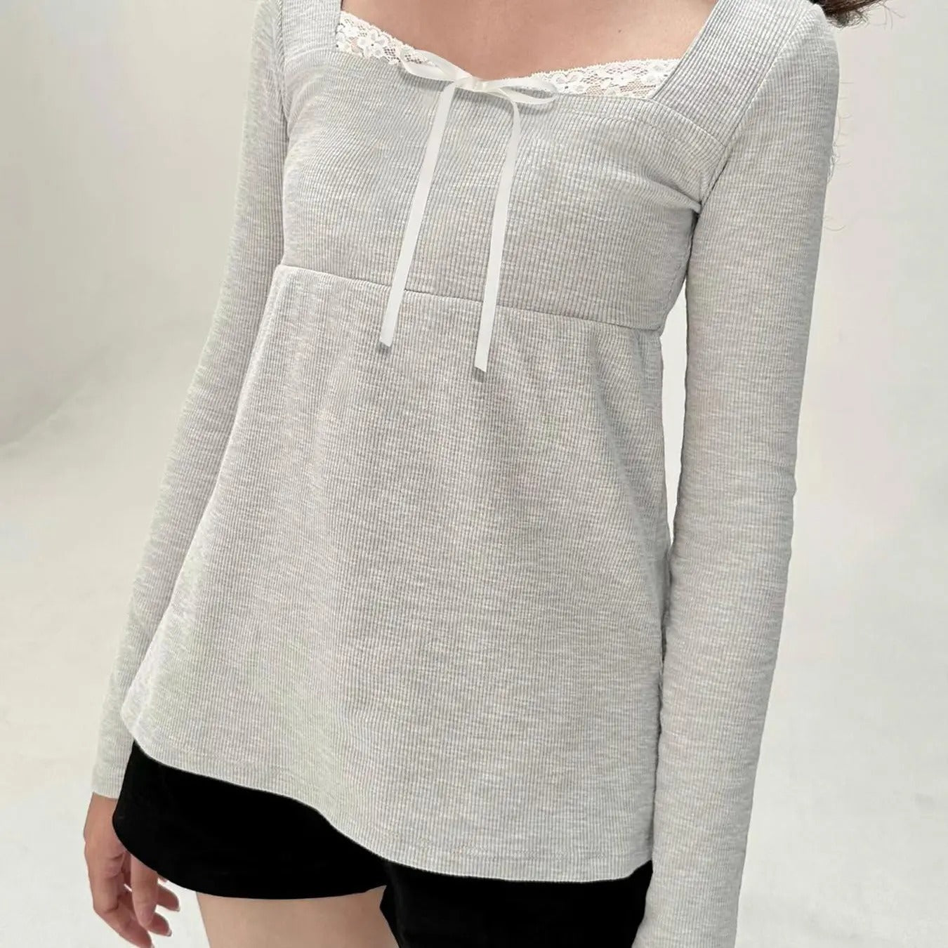 Women's Contrast Lace Bow Decor Square Neck Tee, Casual Long Sleeve T-Shirt for Spring & Fall, Women's Top for Daily Wear...