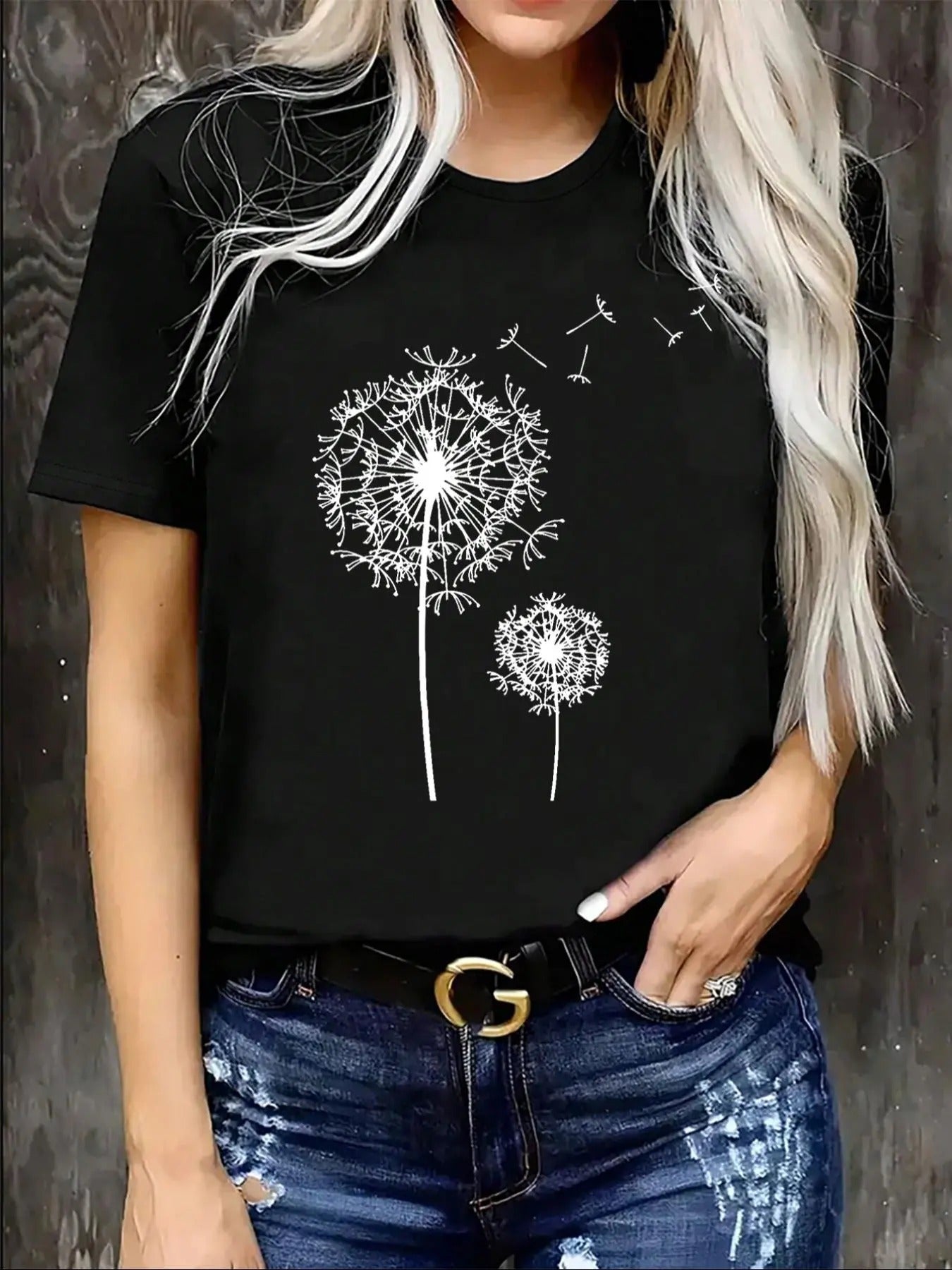 Women's Dandelion Print Round Neck Tee, Casual Short Sleeve Crew Neck T-Shirt for Summer, Fashion Women's Top for Daily...