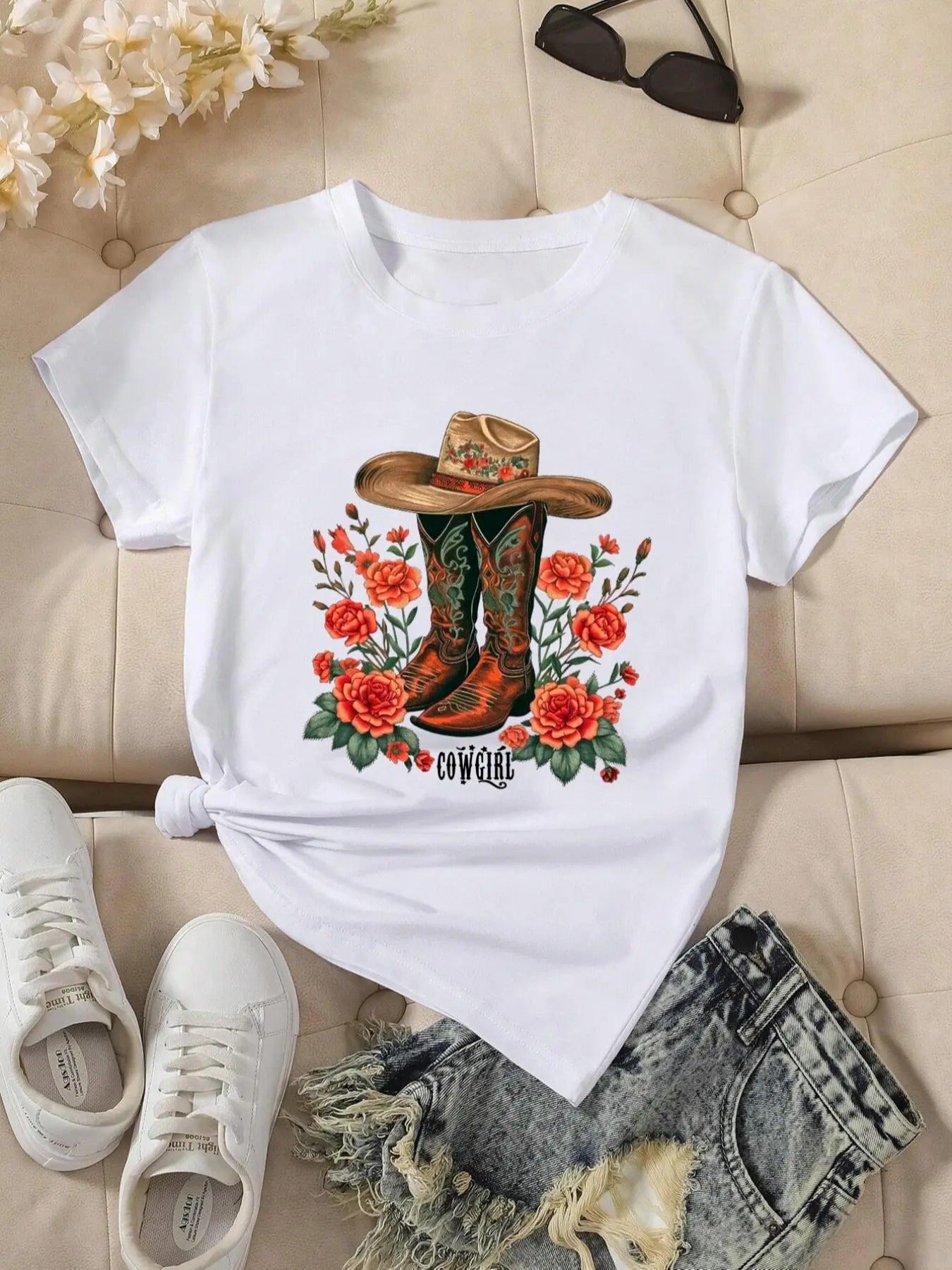 Women's Floral & Boot Print Round Neck Graphic Tee, Vintage Trendy Casual Short Sleeve T-shirt For Daily Wear, Ladies All...
