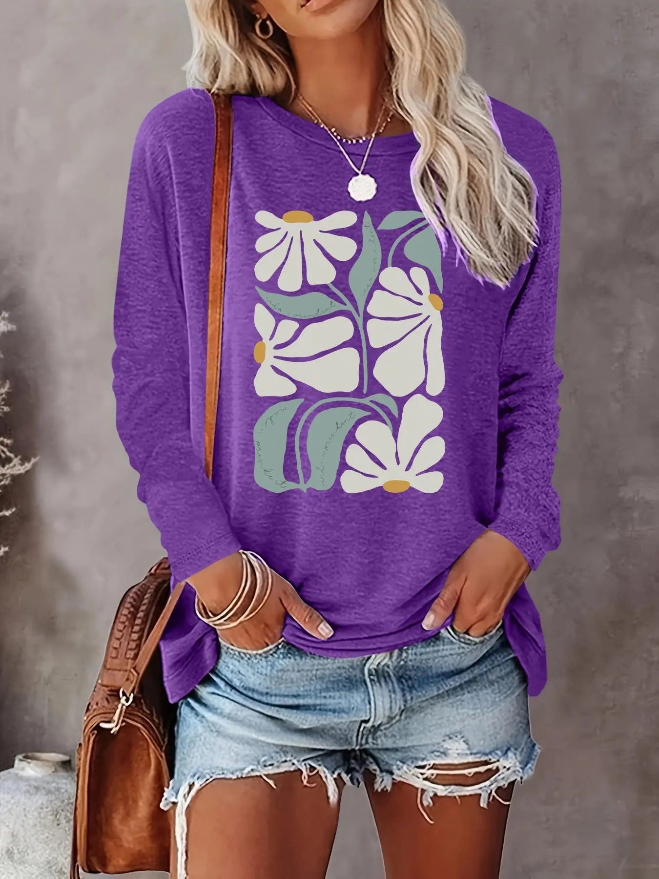 Women's Floral Print Round Neck Tee, Casual Long Sleeve Crew Neck T-shirt for Fall & Winter, Women's Top for Daily Wear...