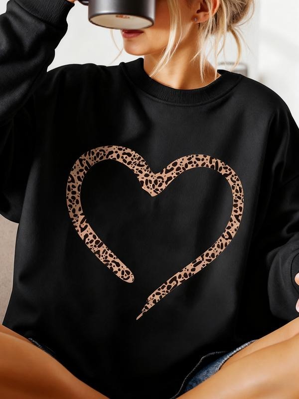Women's Leopard Heart Graphic Sweatshirt, Casual Loose-Fit Round Neck Pullover, Fall Winter Fashion, Multifunctional and...