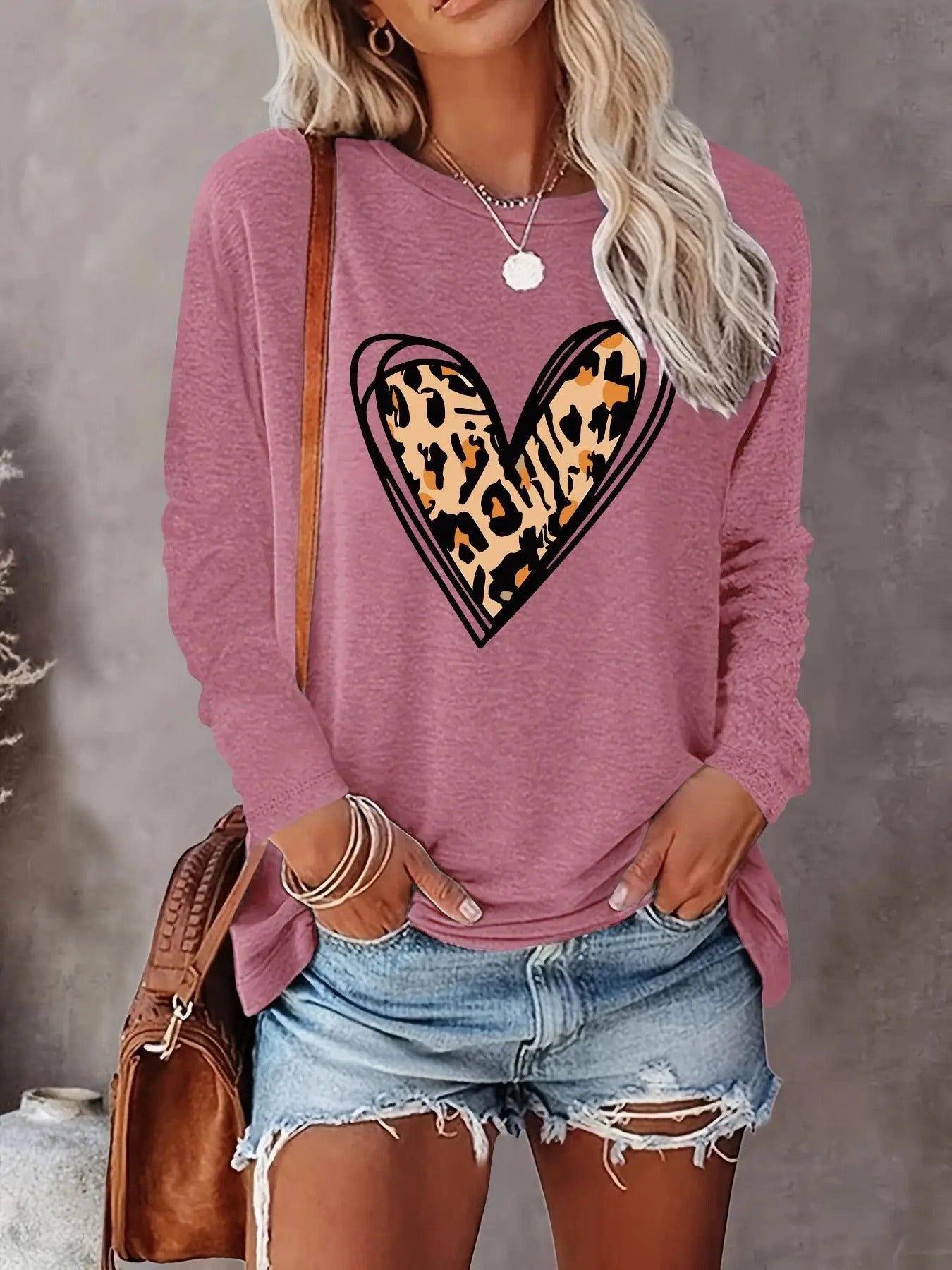 Women's Leopard Heart Print Round Neck T-shirt, Casual Long Sleeve Crew Neck Tee for Fall & Winter, Women's Clothes for...