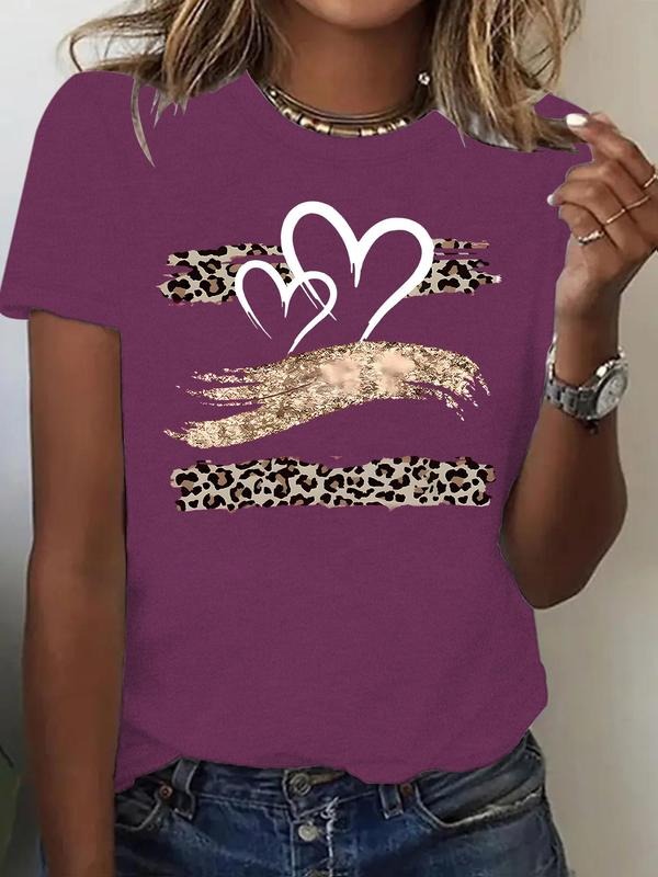 Women's Leopard Heart Print Round Neck Tee, Vintage Trendy Casual Short Sleeve T-shirt for Daily Wear, Ladies Summer, Top...