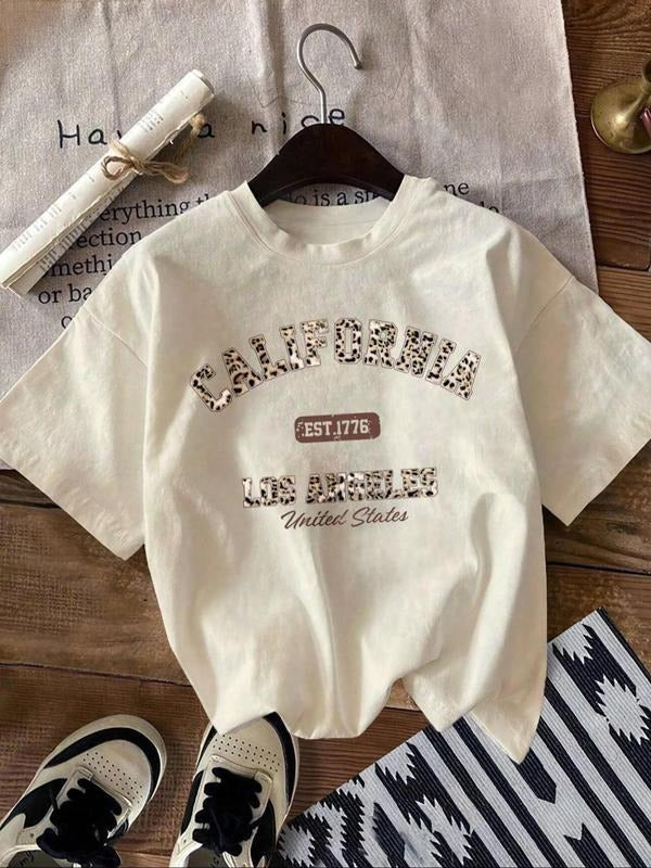 Women's Letter & Cow Print Round Neck Tee, Vintage Trendy Casual Short Sleeve T-shirt for Daily Wear, Ladies Summer...