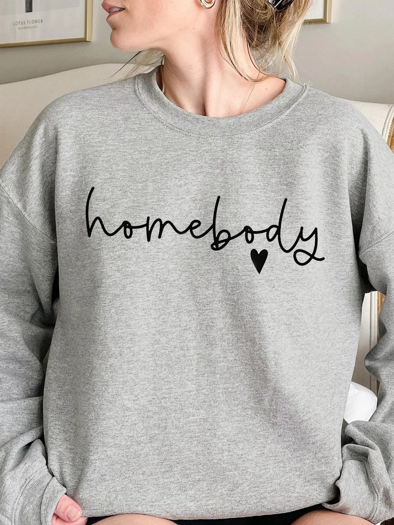 Women's Letter & Heart Print Drop Shoulder Sweatshirt, Casual Long Sleeve Round Neck Pullover for Fall & Winter, Ladies...