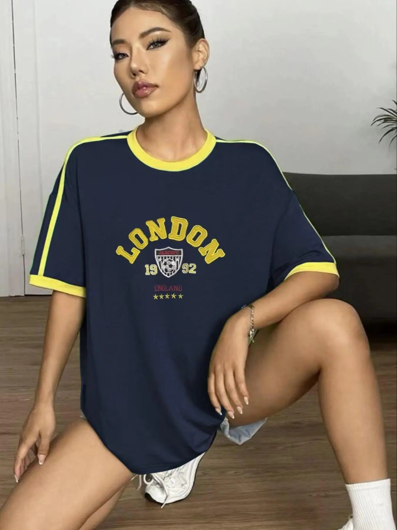 Women's Letter Graphic Embroidery Contrast Binding Drop Shoulder Tee, Casual Half Sleeve Round Neck T-shirt for Summer,...