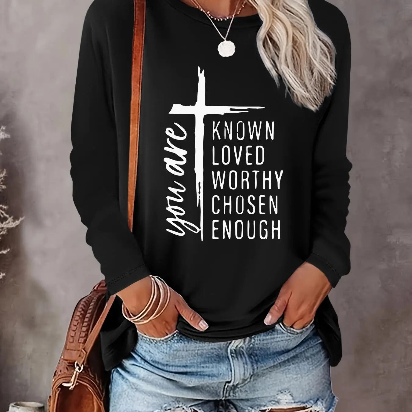 Women's Letter Print Round Neck Tee, Casual Long Sleeve Crew Neck T-shirt  for Fall & Winter, Women's Clothes for Daily...