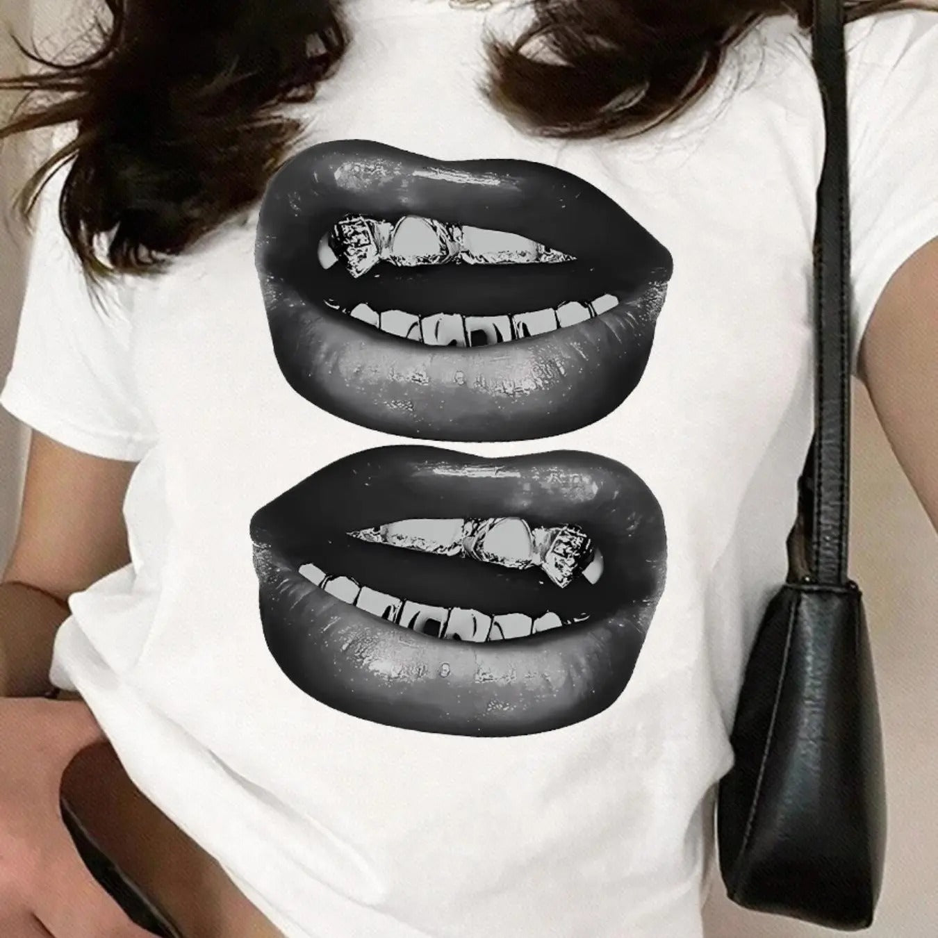 Women's Lip Print Round Neck Graphic Tee, Trendy Casual Short Sleeve T-shirt for Daily Wear, Ladies Spring & Fall Outfit...