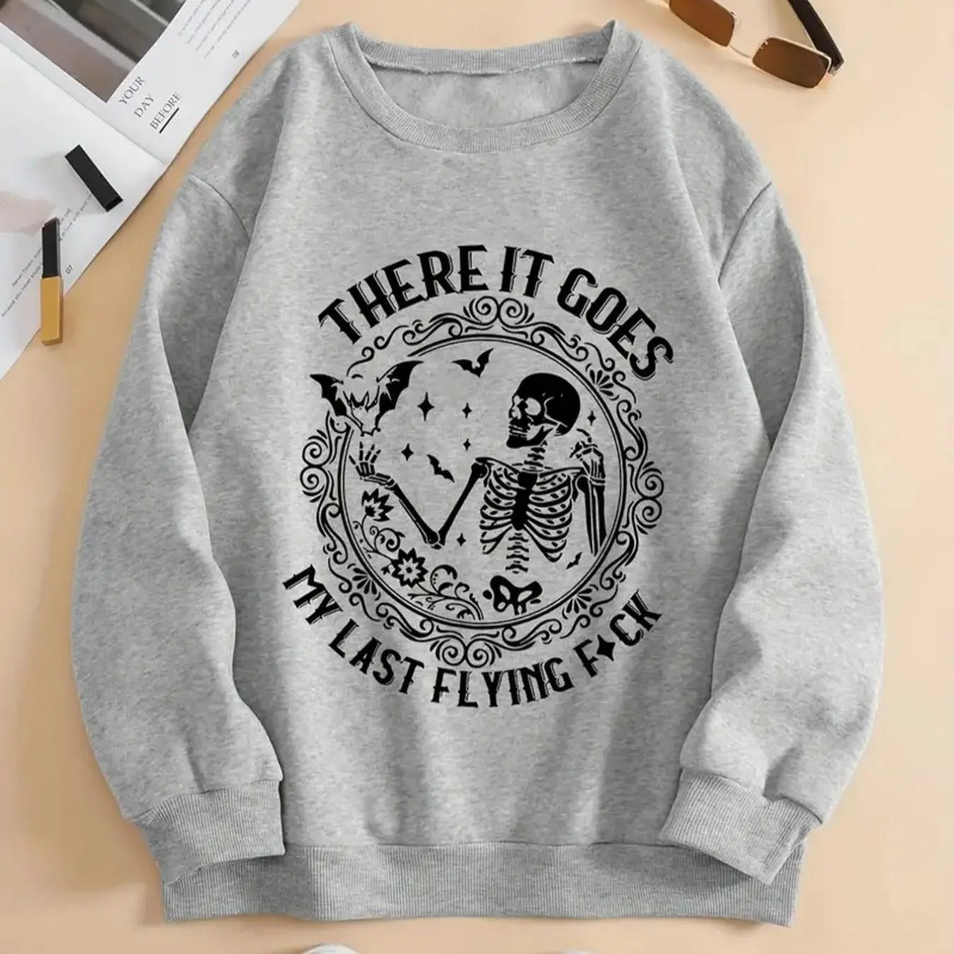 Women's Skeleton & Letter Print Round Neck Pullover, Fashion Casual Crew Neck Sweatshirt for Daily Holiday Outdoor Wear,...