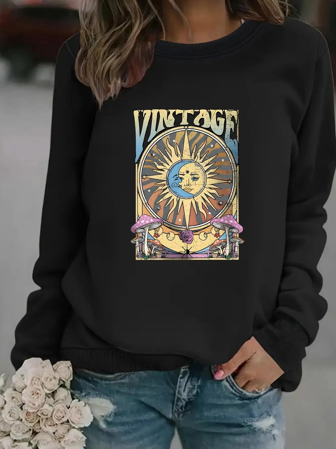 Women's Sun & Moon Print Round Neck Sweatshirt, Casual Long Sleeve Crew Neck Pullover for Fall & Winter, Fashion Women's...