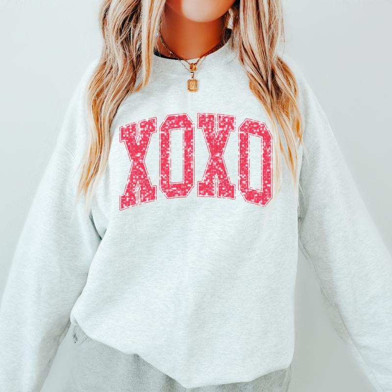 XOXO  VARSITY CREWNECK (Crewneck Sweatshirt, Unisex Fit, Causal Sweatshirt for Valentines Day, Holiday Sweatshirt) Hoodie...