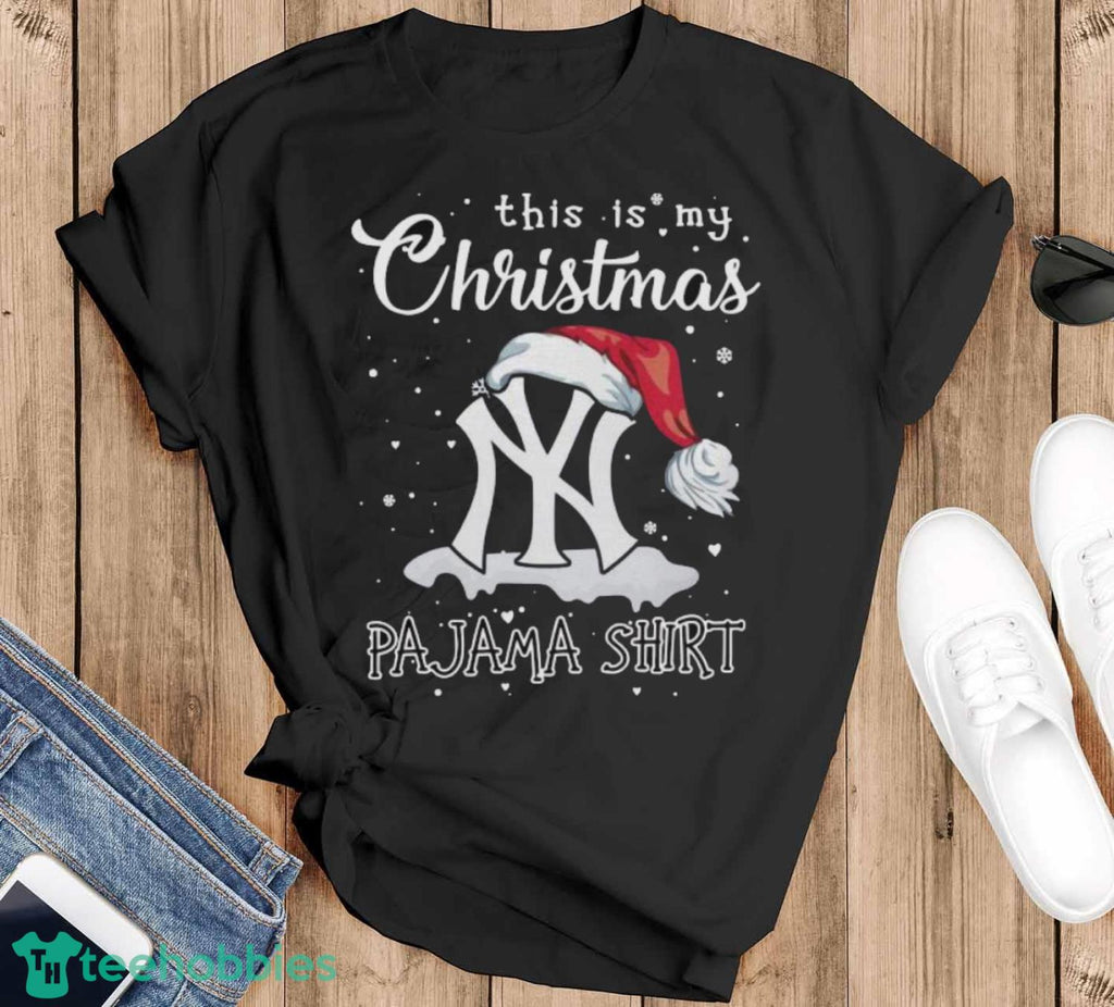 New york giants this is my christmas pajama shirt