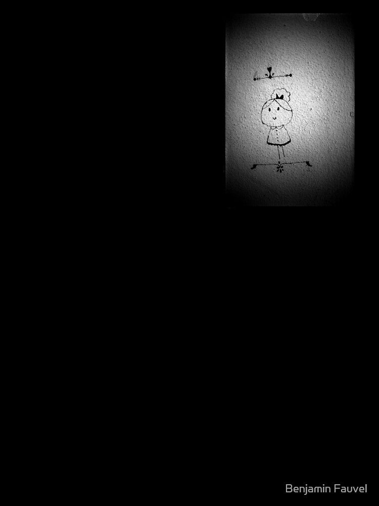 Cute Lady Graffiti in a train station by Benjamin Fauvel