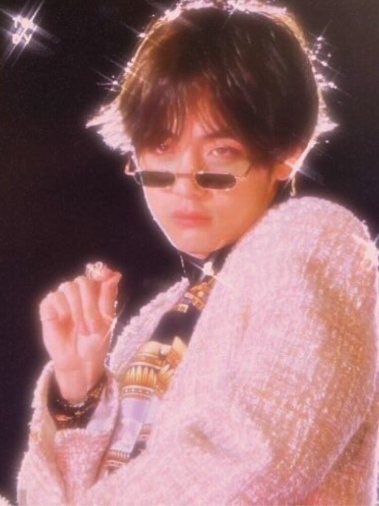 BTS V 90s AESTHETIC by RENEESDEARDREAM