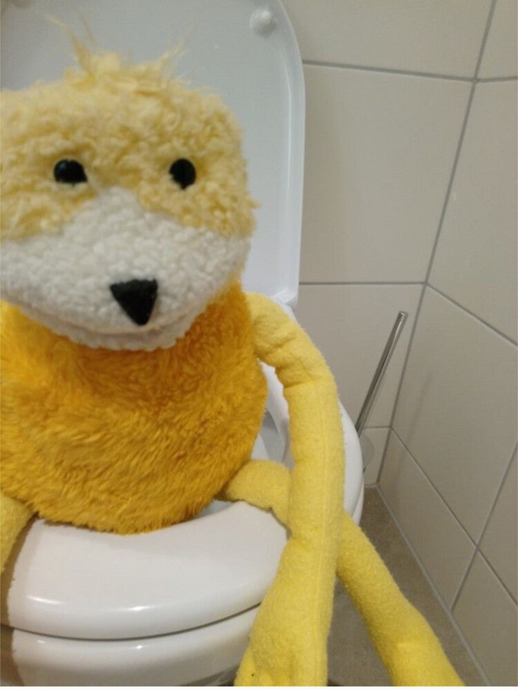 Mr. Oizo Flat Eric Toilet by bozey