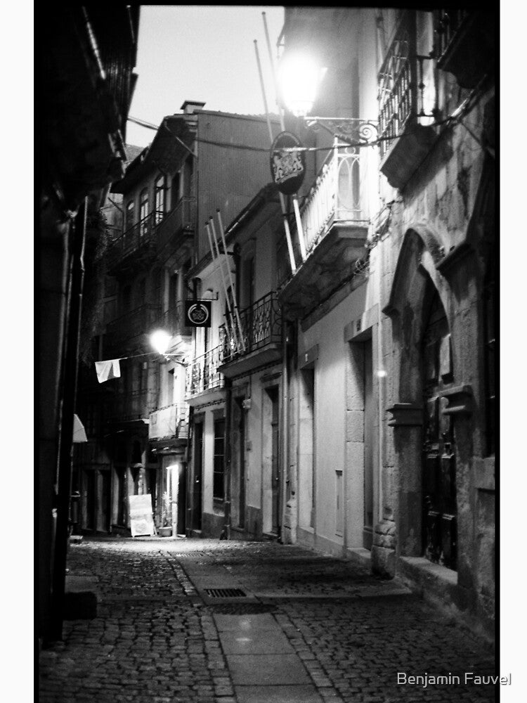 Silence in Porto by Benjamin Fauvel