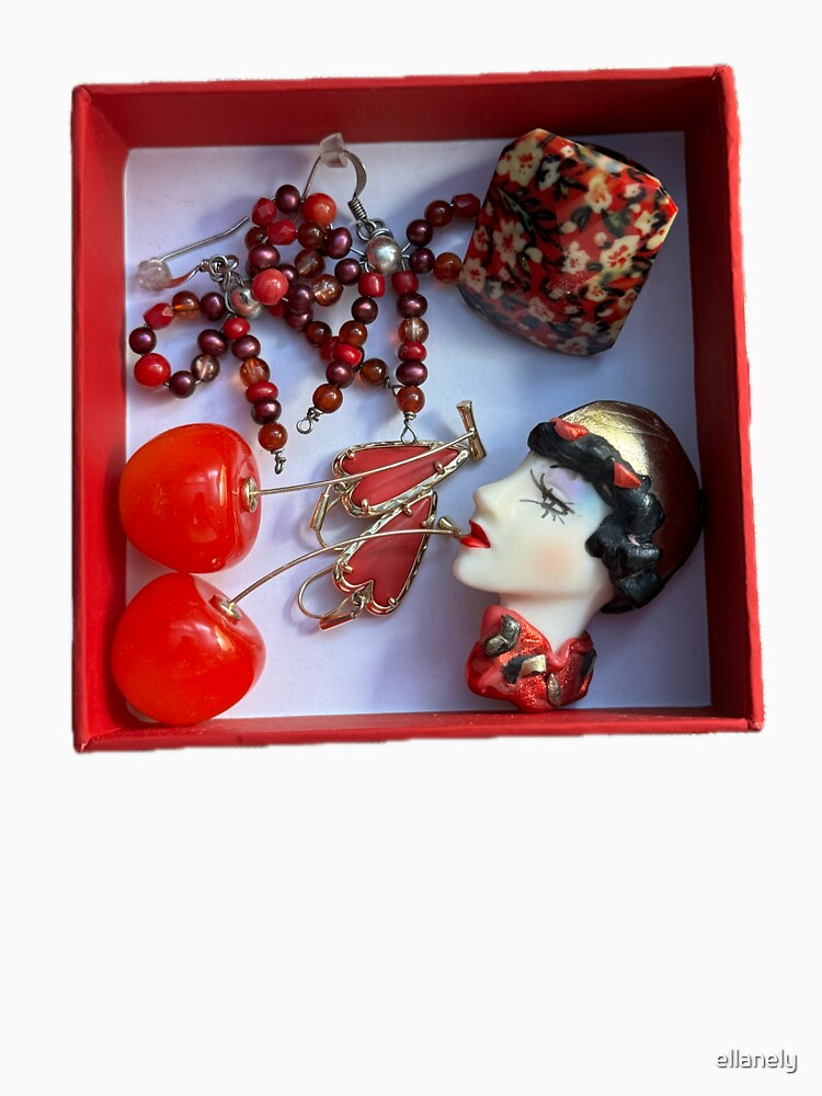 red jewelry box by ellanely