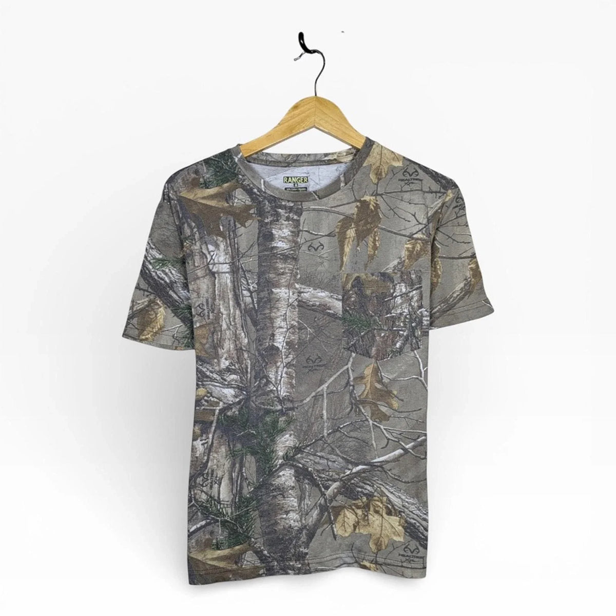 Y2K Realtree Xtra Gorpcore Ranger Camoflauge Hardwoods Pocket T-Shirt Medium