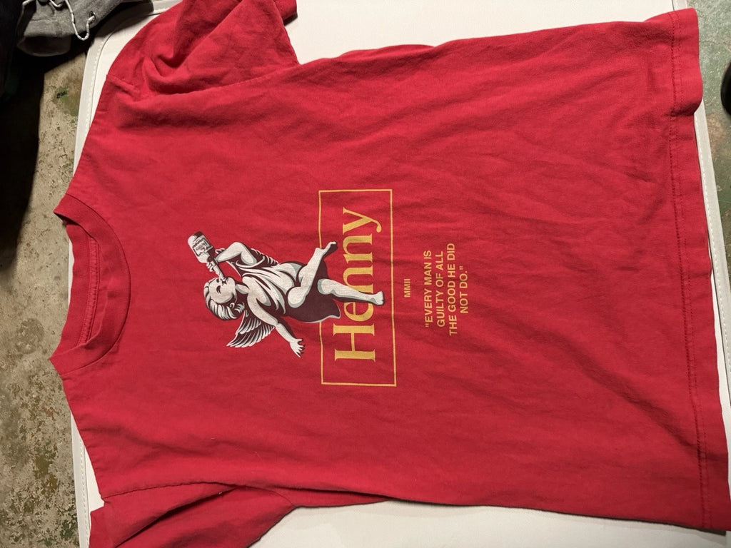 Hennessy Red Graphic T-Shirt Angel Drinking Bottle Breweriana Theme