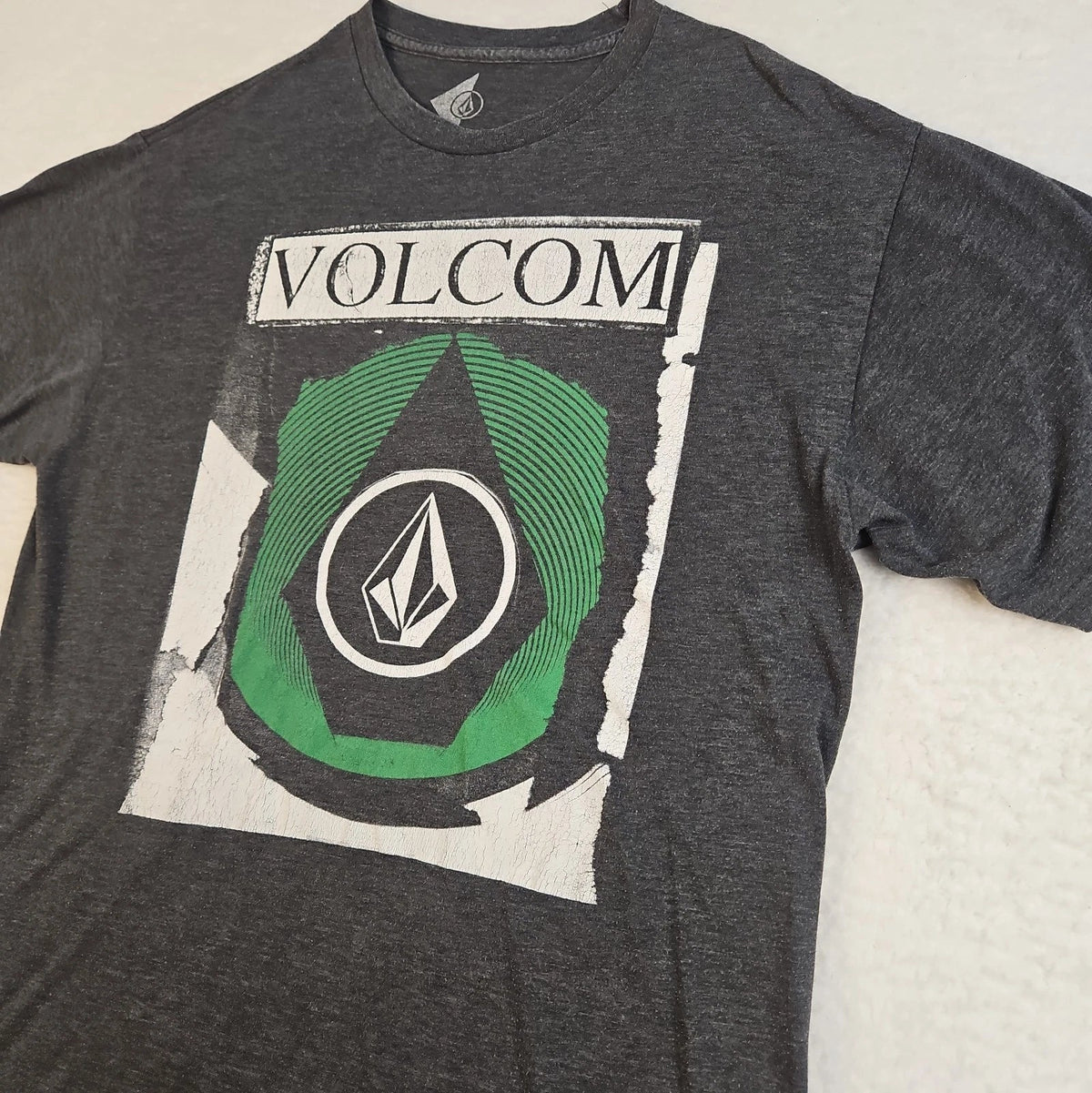 Volcom Stone Big Logo Tee Gray L Y2K Baggy Skate Surf Streetwear Grunge T-Shirt