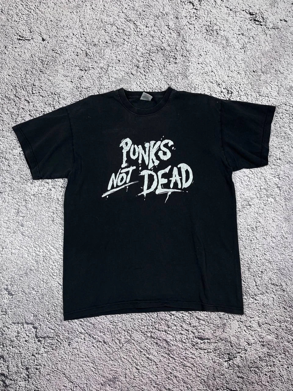 Vintage Punk’s Not Dead Band Rock Tee
