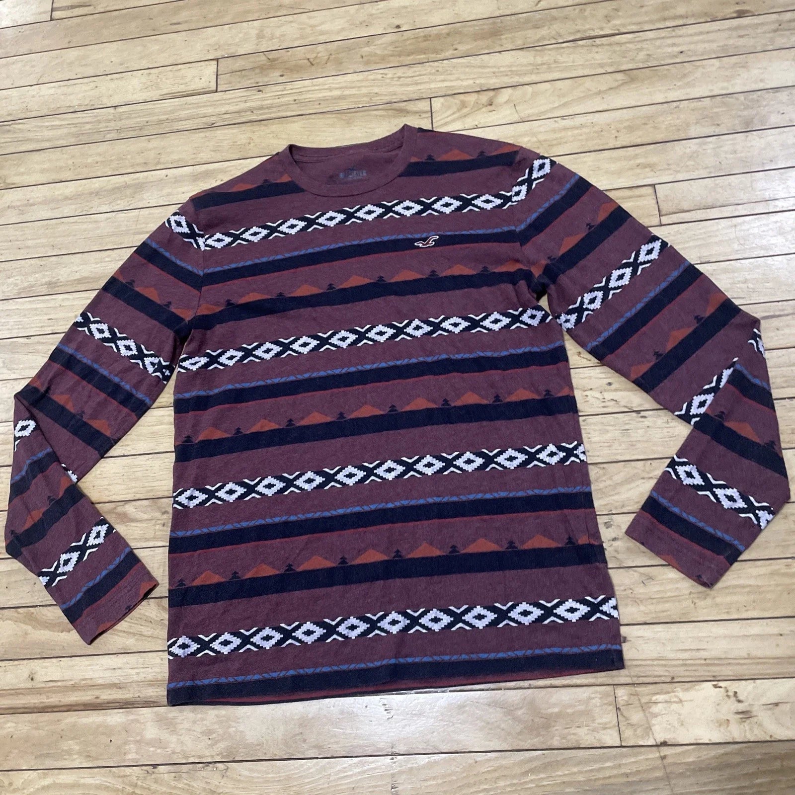 Hollister Southwestern Aztec Shirt Men M Red Long Sleeve Western Boho Beach Pile