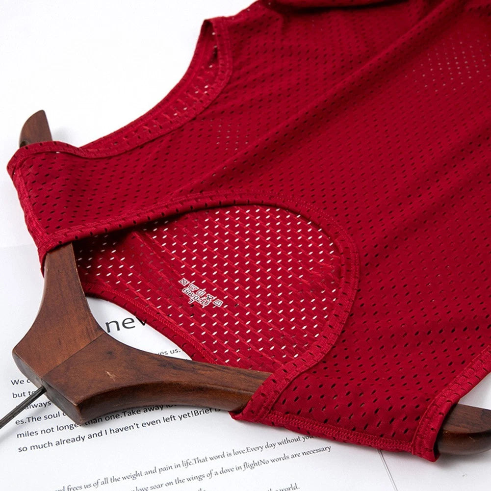 Trendy Men's Sleeveless Sports Tee Made of Breathable Ice Silk Material