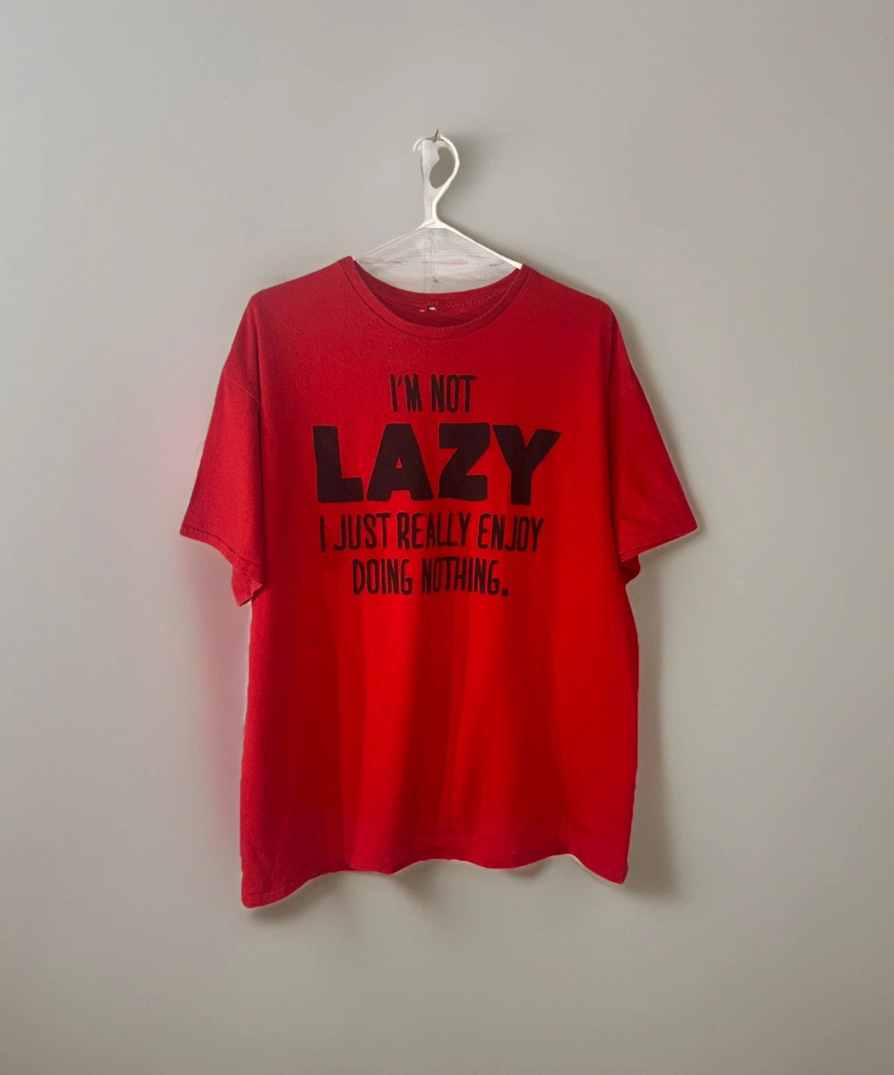 I'm Not Lazy I Just Really Enjoy Doing Nothing Red T-shirt Size L / XL No Tags
