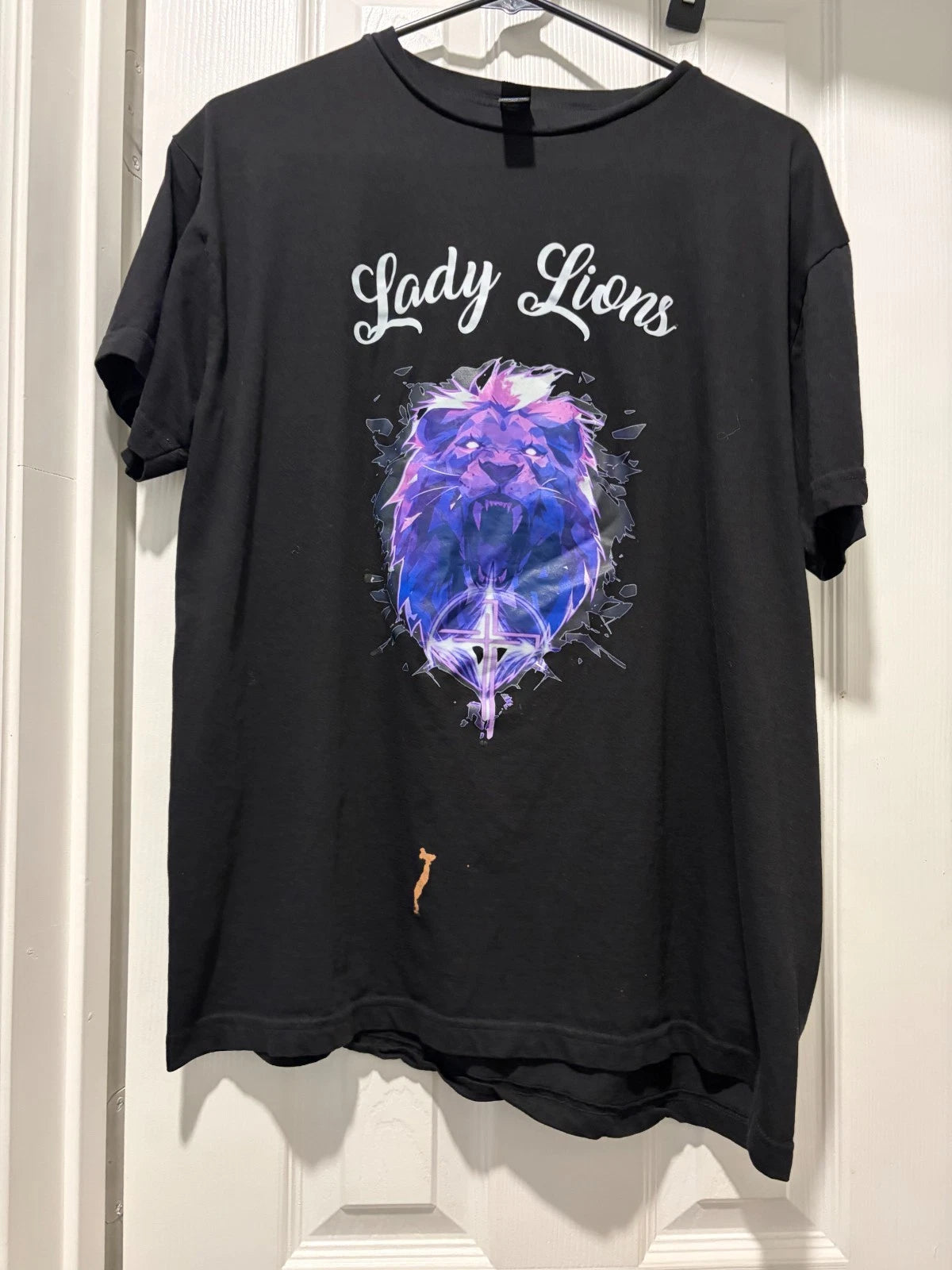 AF Apparels Premium Tee – Lady Lions Graphic – Size Large
