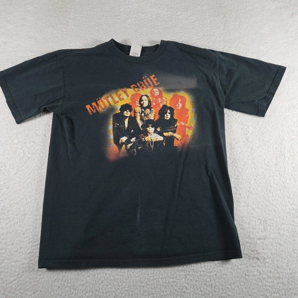 Motley Crue Shirt Red White Crue Tour Concert Band Tee Anvil 2005  Size Medium
