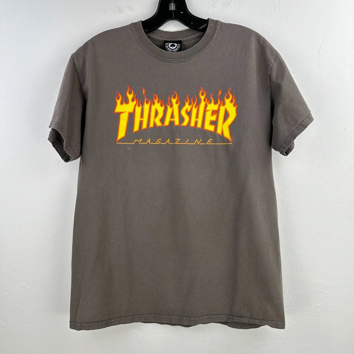 Thrasher Tshirt Mens Medium Gray Tee Streetwear Skate Grunge Flames Mall Goth