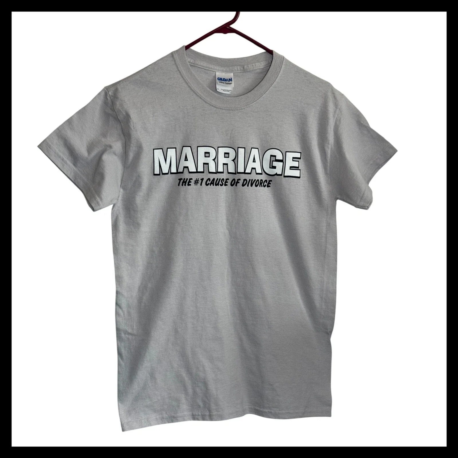 NWOT Gildan Ultra Cotton Marriage #1 Cause of Divorce Gray Graphic Tee Small