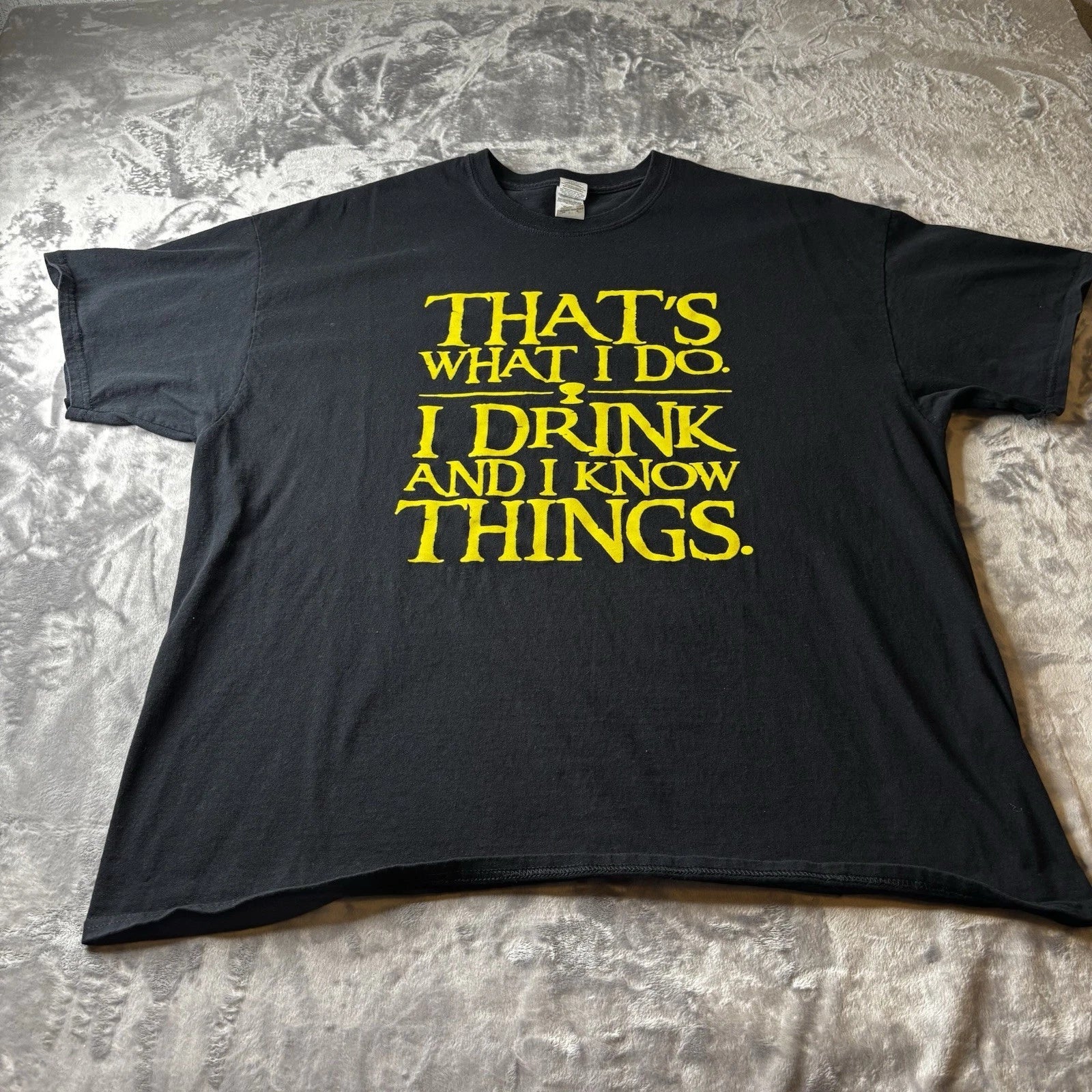 Tshirt Mens Thats What I Do I Dring and I Know Things Black 2XL Humor Dad Joke