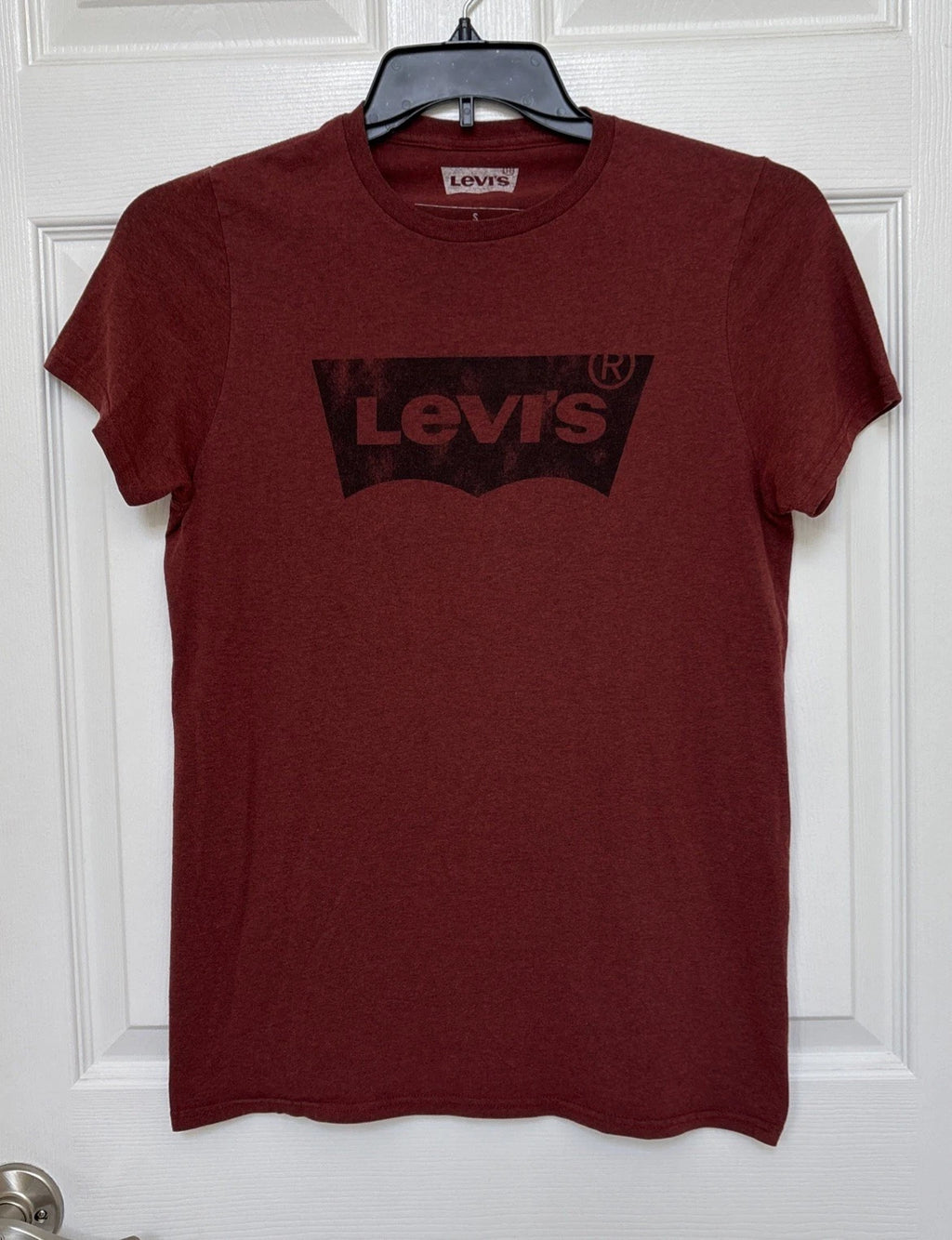 LEVI'S Shirt Men's Small Red Graphic Crew Neck Short Sleeve Stretch Pullover