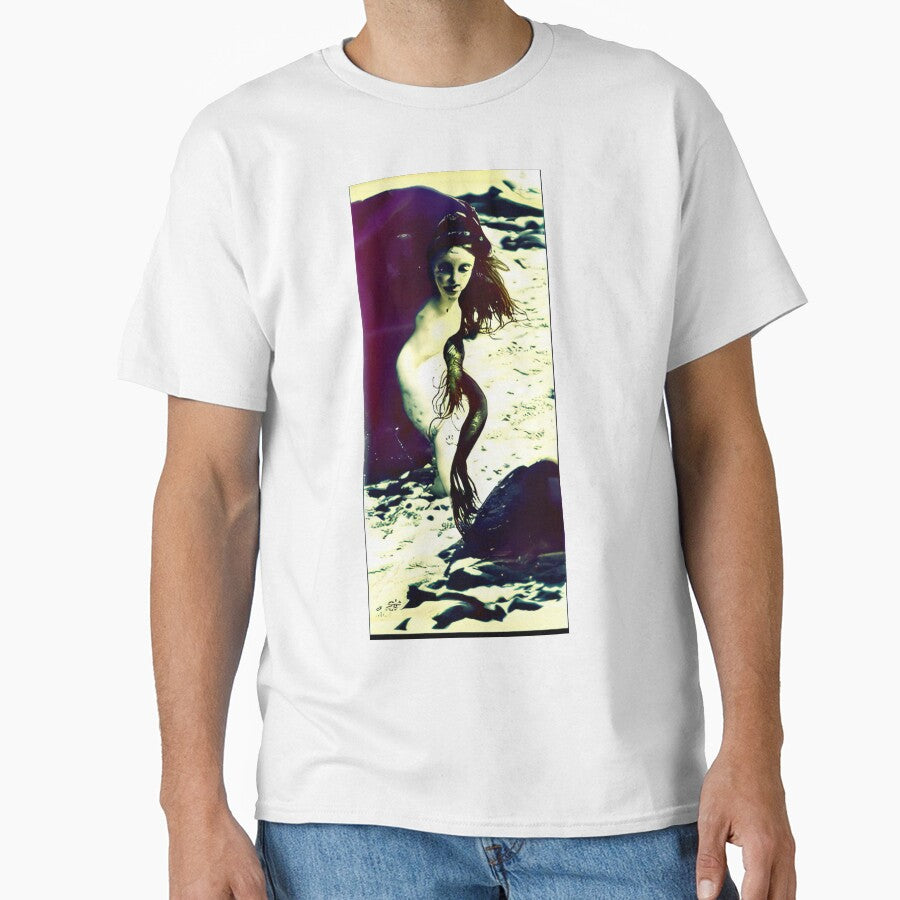 My beautiful, disturbing mermaid (option 2) by kiertwice