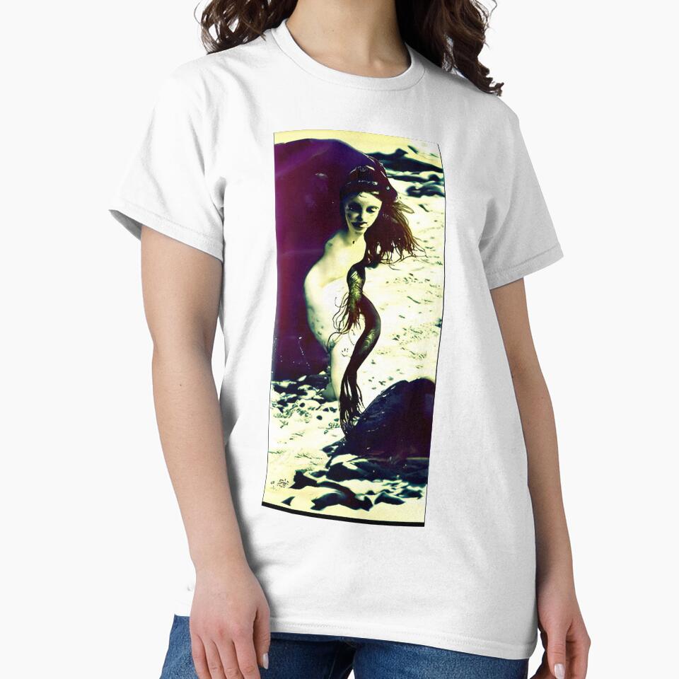 My beautiful, disturbing mermaid (option 2) by kiertwice