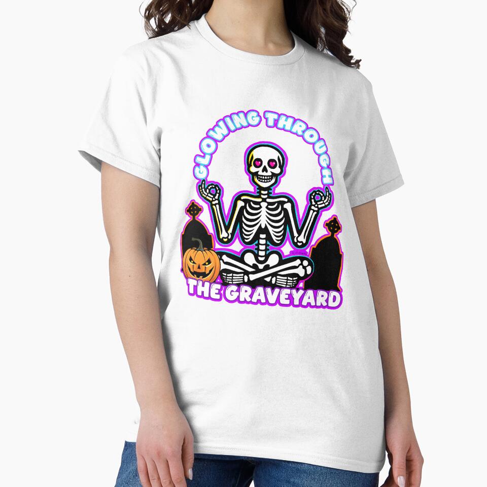 Glowing through, the graveyard by Juliverse4u