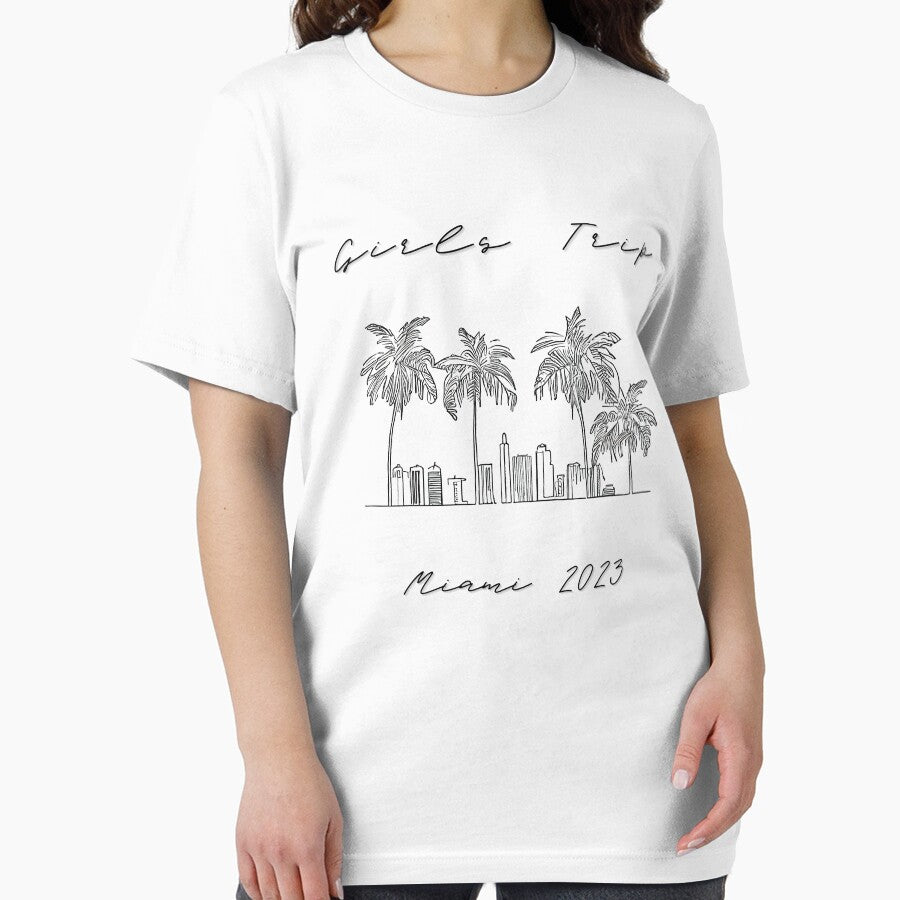 Girls Trip to Miami 2023: Glamorous Miami, Palm Trees, simple design, minimalist shapes with clean lines, modern and elegant look, stylish and classic appeal (7) by TourDePassion