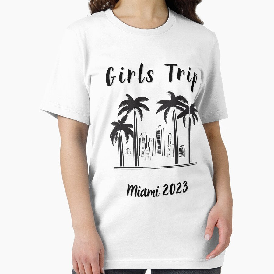 Girls Trip to Miami 2023: Glamorous Miami, Palm Trees, simple design, minimalist shapes with clean lines, modern and elegant look, stylish and classic appeal (6) by TourDePassion